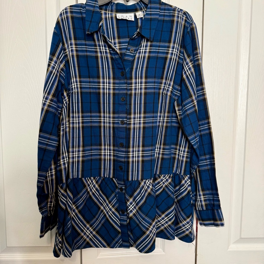 Joan River’s  Plaid Women's Top Size Medium - Picture 5 of 8